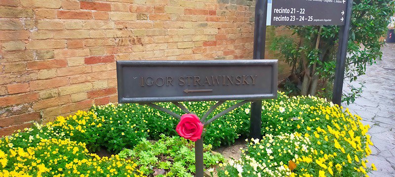 indicazioni per trovare la tomba di Igor Starvinsky